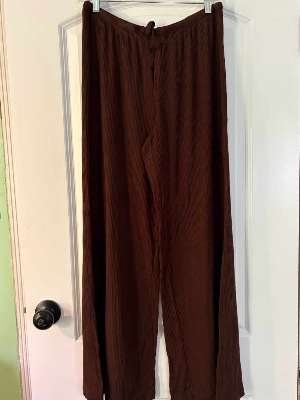 Auden Brown Wide-Leg Ribbed Drawstring Joggers - Picture 2 of 4